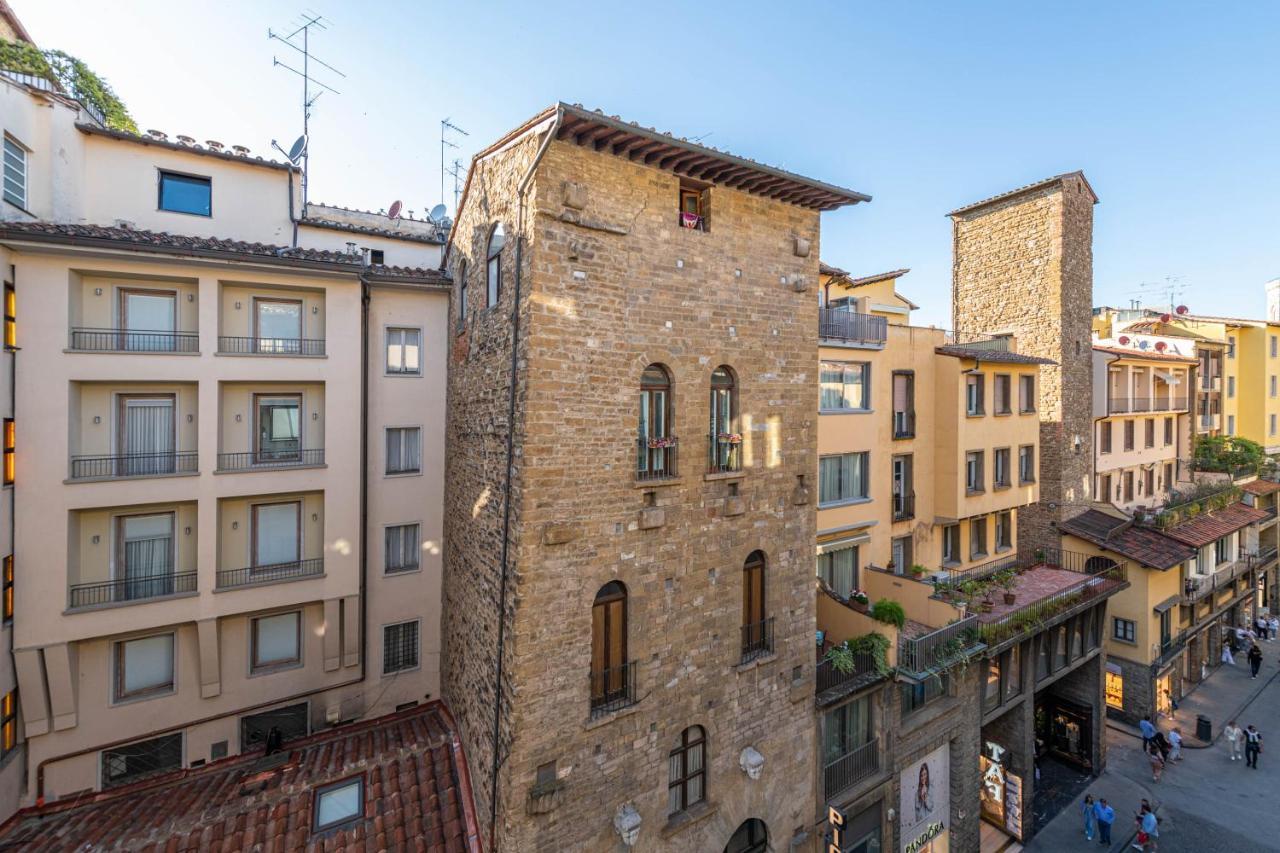 - Santo Stefano's Mirror Appartement